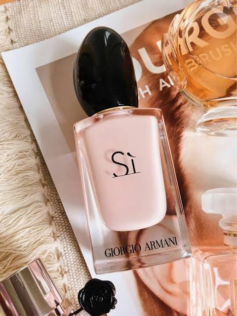 Giorgio Armani Sì Fiori Eau de Parfum For Women 100ml （LIMITED STOCK）